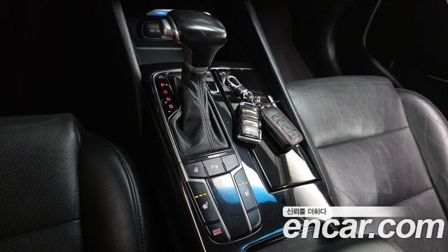 Kia K7 2016 — photo 9