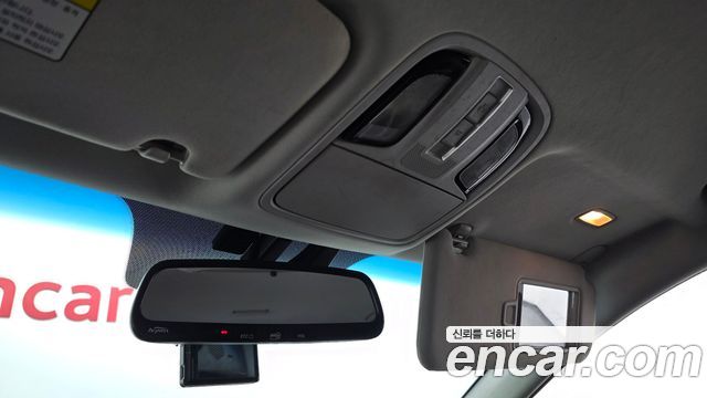 Kia K7 2016 — photo 20