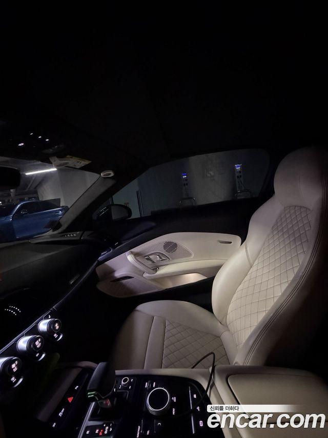 Audi R8 2017 — photo 10