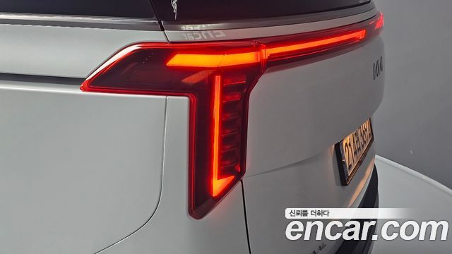 Kia Canival 2025 — photo 9