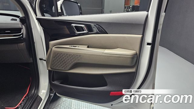 Kia Canival 2025 — photo 15