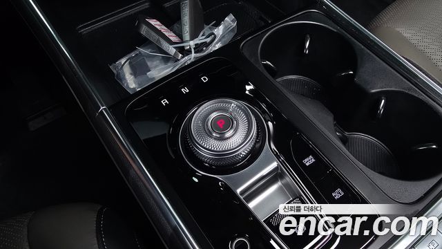 Kia Canival 2024 — photo 9
