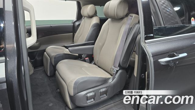 Kia Canival 2024 — photo 12