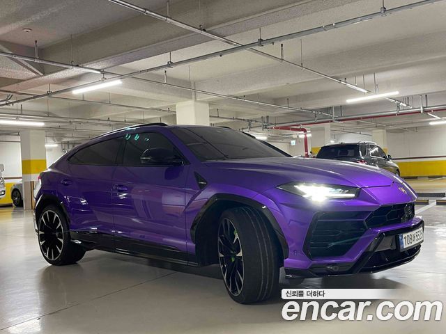 Lamborghini Urus 2022 — photo 3