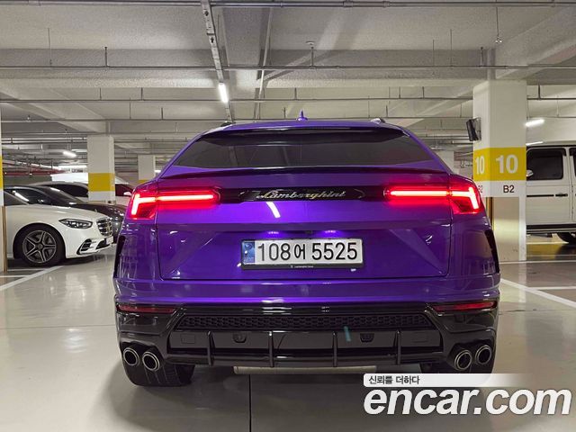 Lamborghini Urus 2022 — photo 5