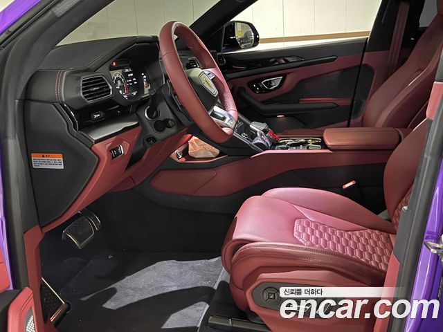 Lamborghini Urus 2022 — photo 12