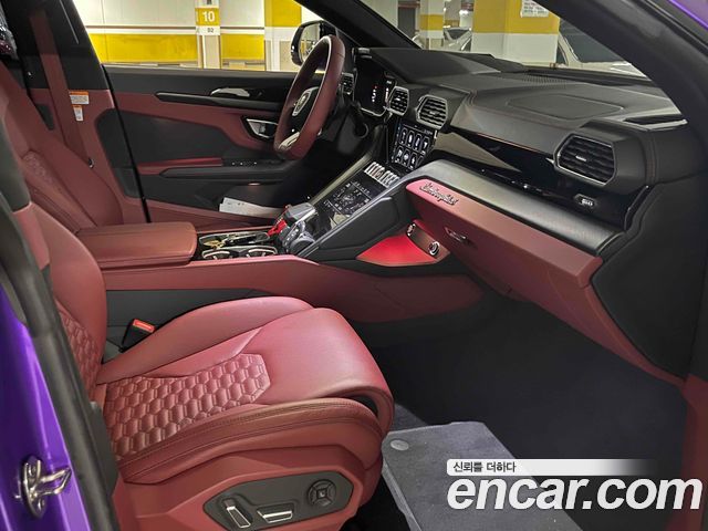 Lamborghini Urus 2022 — photo 15