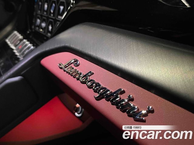 Lamborghini Urus 2022 — photo 20