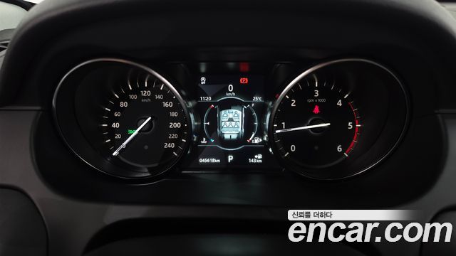 Land Rover Discovery Sport 2019 — photo 11