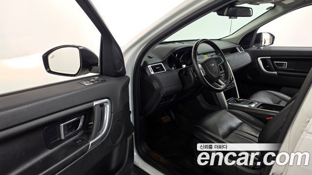 Land Rover Discovery Sport 2019 — photo 13