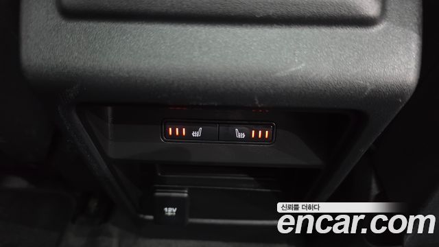 Land Rover Discovery Sport 2019 — photo 33