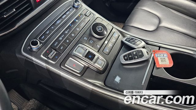 Hyundai Santafe 2021 — photo 12