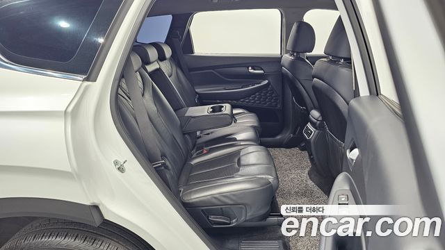 Hyundai Santafe 2021 — photo 18