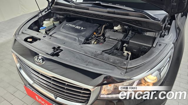 Kia Canival 2016 — photo 6