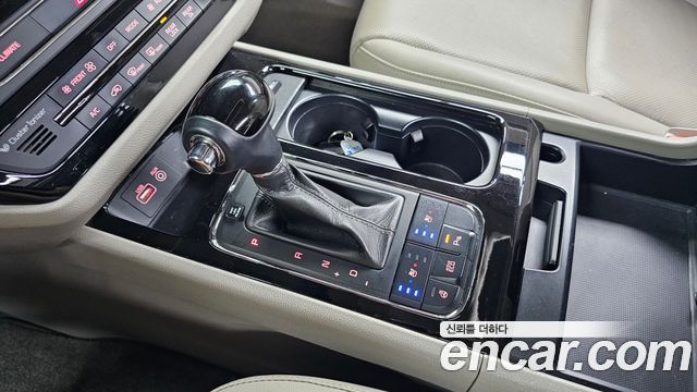 Kia Canival 2016 — photo 12