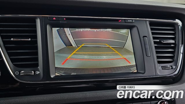 Kia Canival 2016 — photo 20
