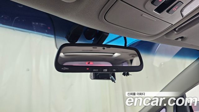 Kia Canival 2016 — photo 25