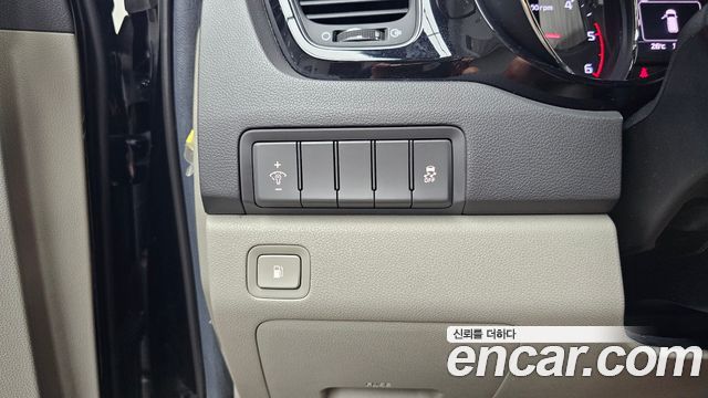 Kia Canival 2016 — photo 26