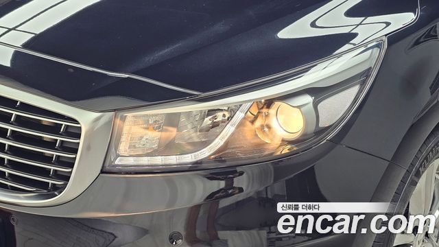 Kia Canival 2016 — photo 8