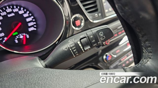 Kia Canival 2016 — photo 27