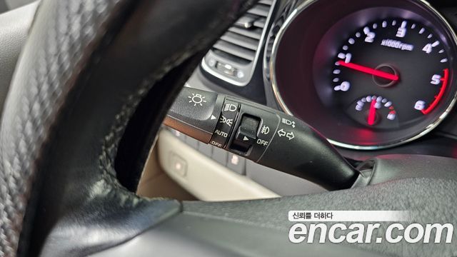 Kia Canival 2016 — photo 28