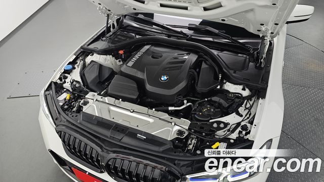 BMW 3-Series 2025 — photo 6