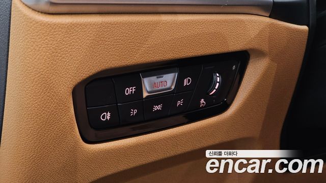 BMW 3-Series 2025 — photo 14