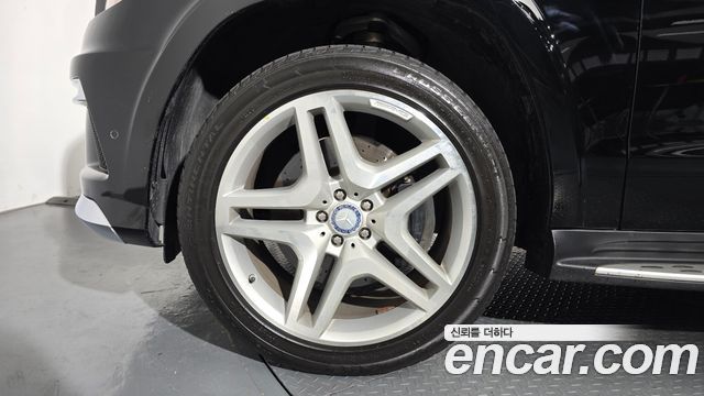 Mercedes-Benz GL-Class 2014 — photo 5