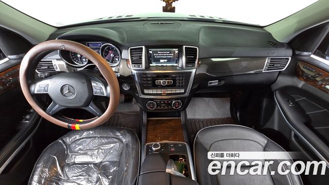 Mercedes-Benz GL-Class 2014 — photo 7