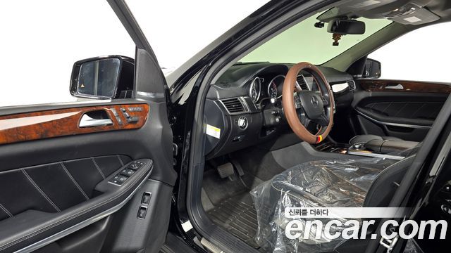 Mercedes-Benz GL-Class 2014 — photo 10