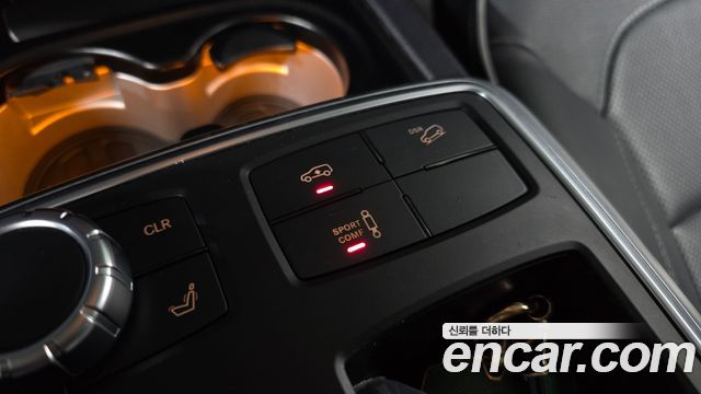 Mercedes-Benz GL-Class 2014 — photo 15