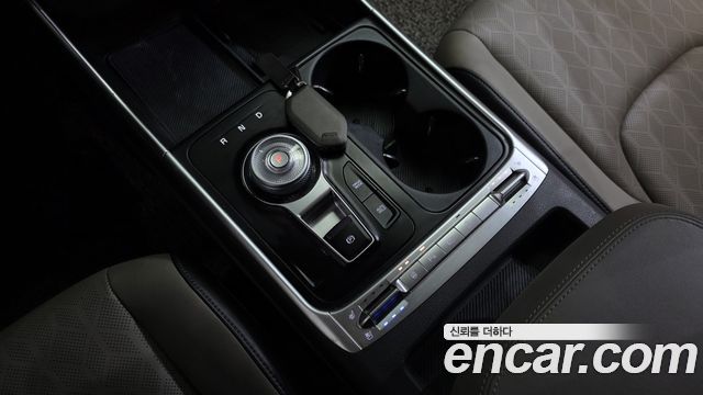 Kia Canival 2025 — photo 9