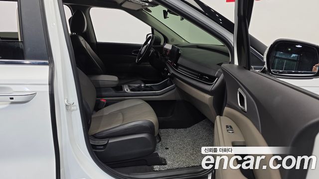 Kia Canival 2025 — photo 11