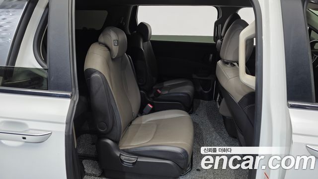 Kia Canival 2025 — photo 12