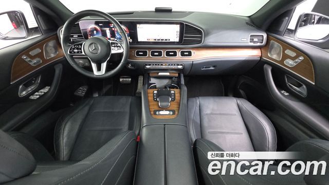 Mercedes-Benz GLE-Class 2022 — photo 10