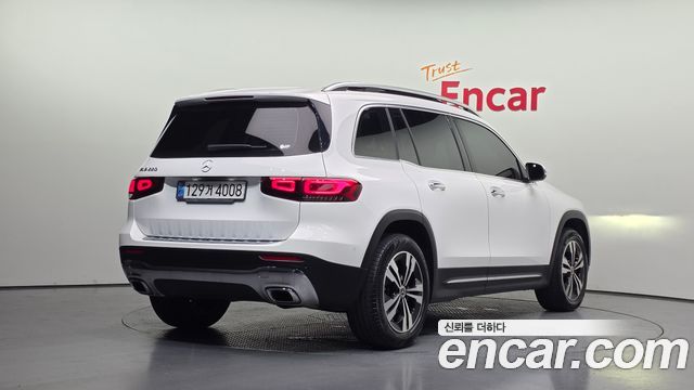 Mercedes-Benz GLB-Class 2021 — photo 2