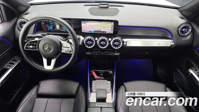 Mercedes-Benz GLB-Class 2021 — photo 7