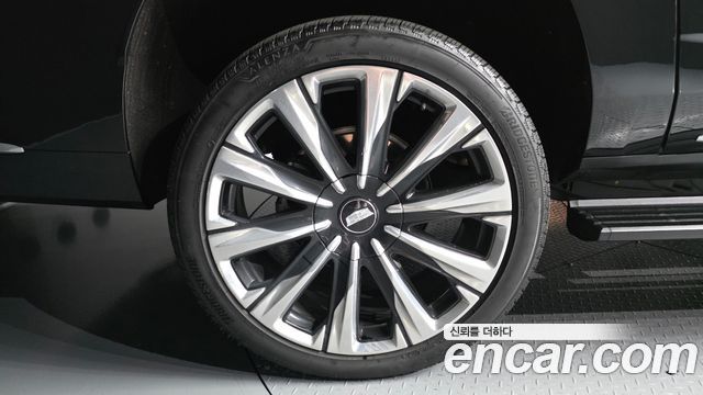 Cadillac Escalade 2025 — photo 5