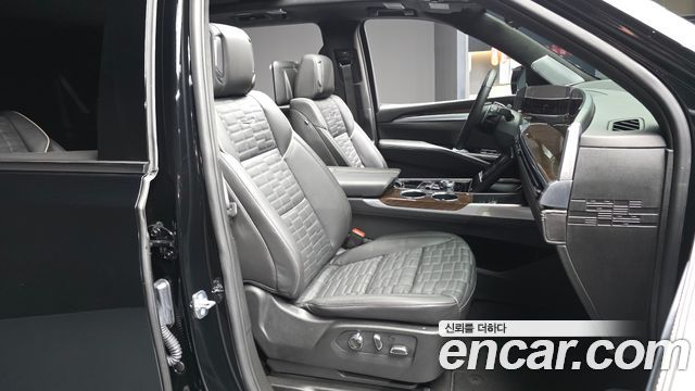 Cadillac Escalade 2025 — photo 11