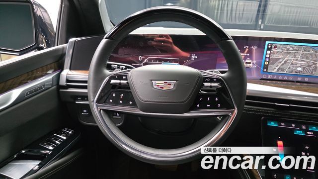 Cadillac Escalade 2025 — photo 13