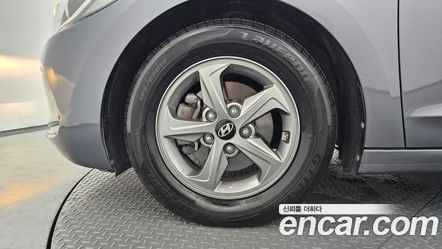 Hyundai AVANTE 2016 — photo 5