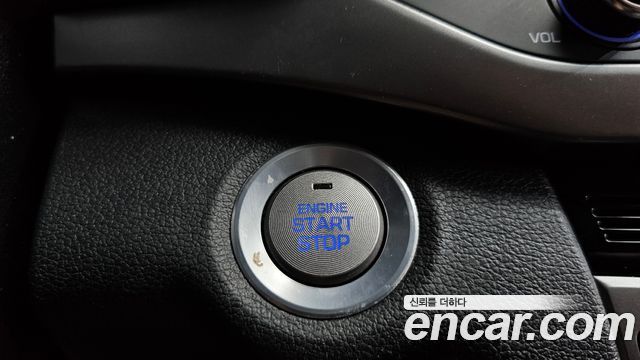 Hyundai AVANTE 2016 — photo 25