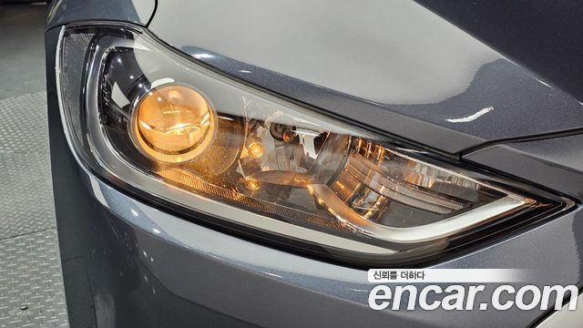Hyundai AVANTE 2016 — photo 8