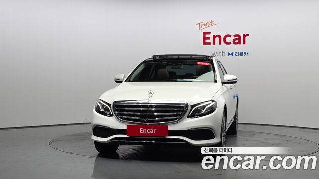 Mercedes-Benz E-Class 2020 — photo 3