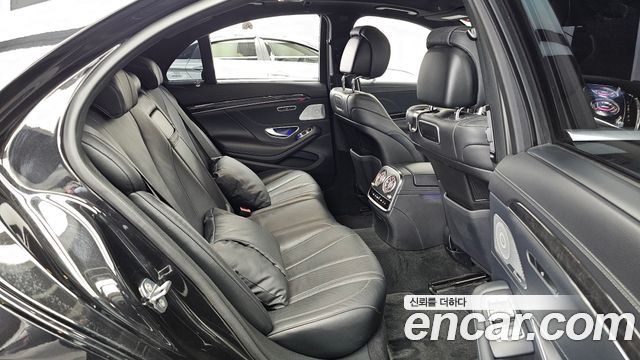 Mercedes-Benz S-Class 2019 — photo 12