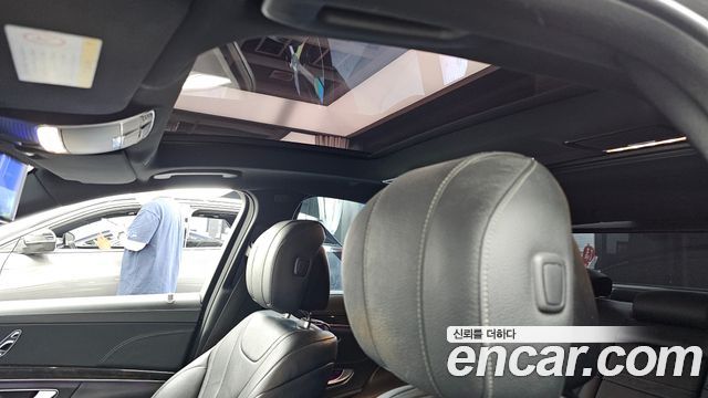 Mercedes-Benz S-Class 2019 — photo 19