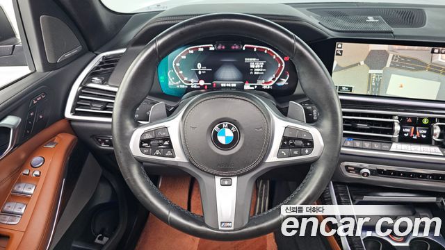 BMW X7 2022 — photo 19