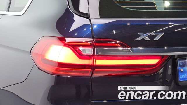 BMW X7 2022 — photo 9