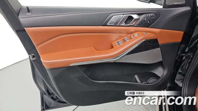 BMW X7 2022 — photo 14