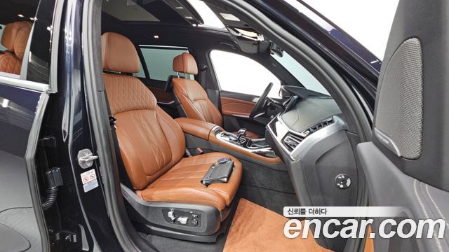 BMW X7 2022 — photo 16